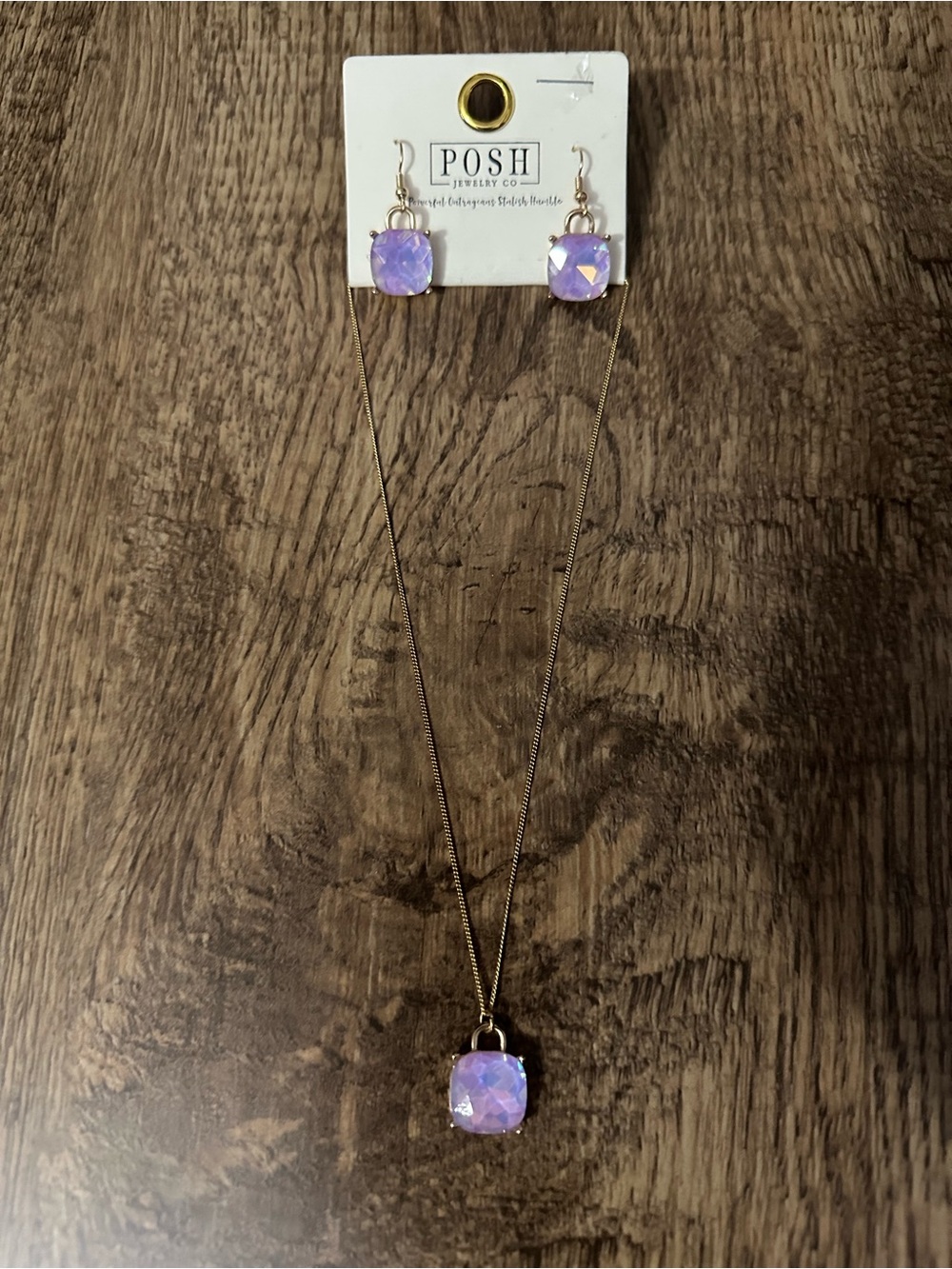New Posh(sister co)Pink Panache gold & lavender necklace with matching earrings